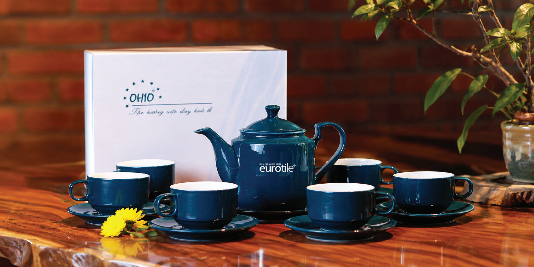 Bộ ấm trà xanh in thương hiệu Eurolife